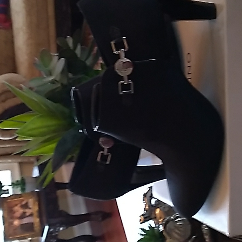 Bandolino high shoes/booties size 10.